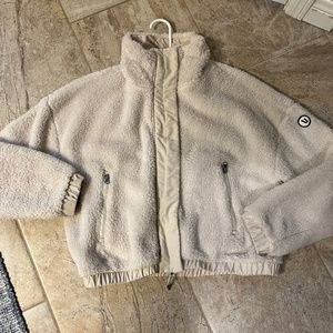 Vuori Cozy Sherpa Jacket